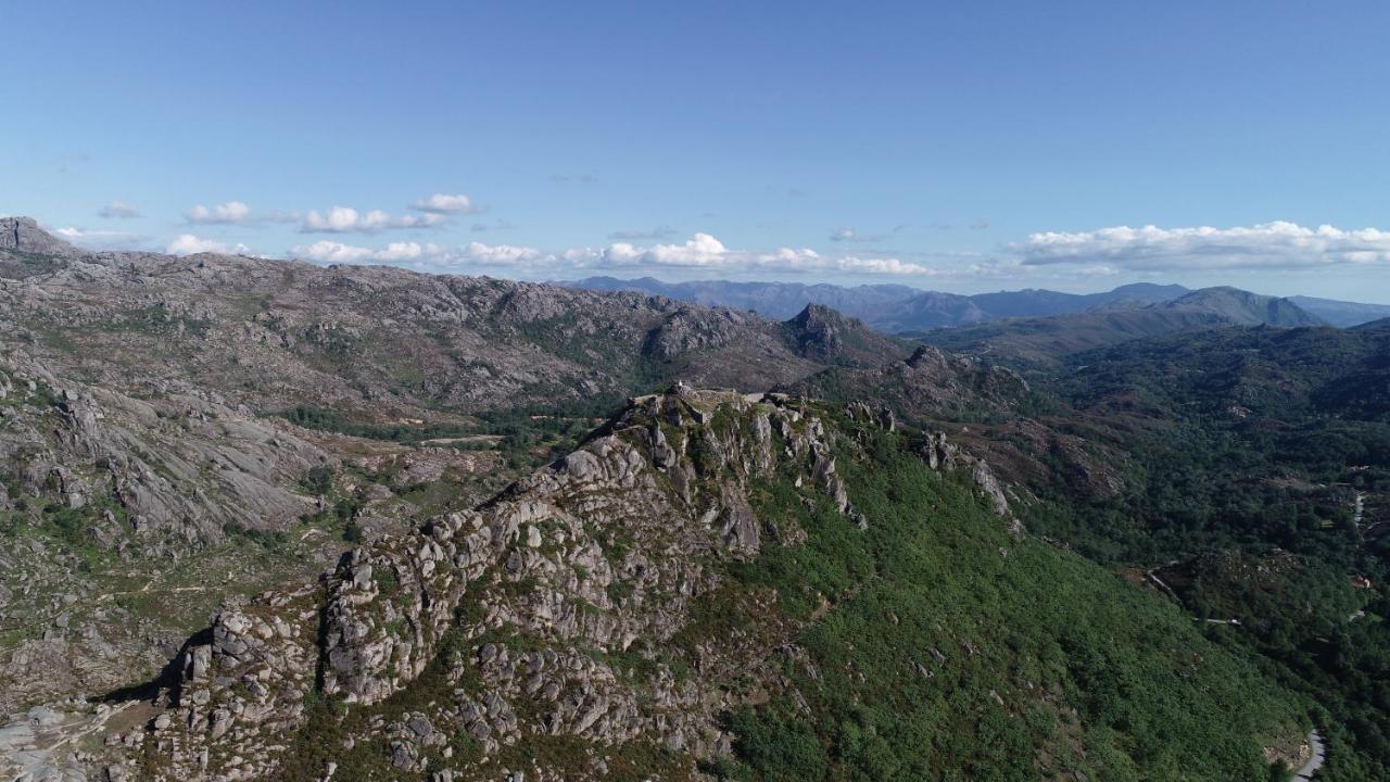 Alojamento Local - Miradouro Do Castelo Castro Laboreiro Exterior foto